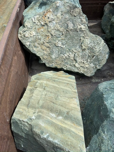 Ландшафтные глыбы зелёные 200-500 килограмм купить в Верхотурье