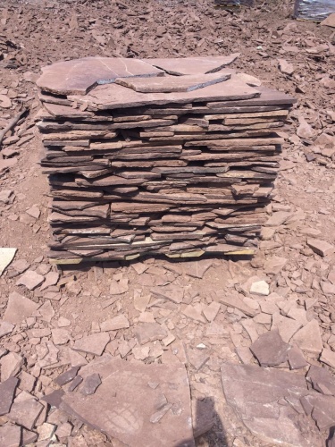 Плитняк лемезит бордовый для цоколя 1,5-2 см купить в Верхотурье