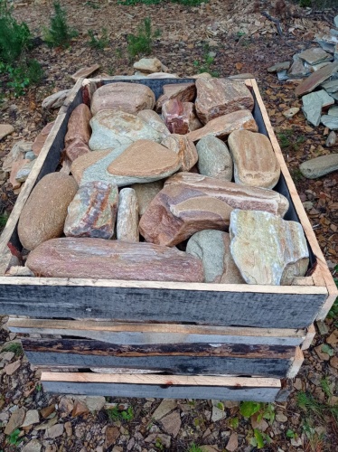 Златолит жёлтый, жёлто-зелёный глыбки и валуны для ланшафтного дизайна купить в Верхотурье