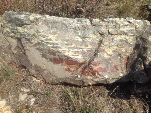 Гигантские зелёные валуны для ландшафтного дизайна весом более 5 тонн купить в Верхотурье