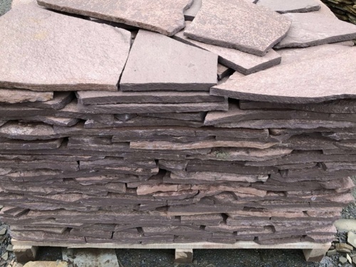 Плитняк лемезит бордовый для облицовки цоколя 20-25 мм  купить в Верхотурье