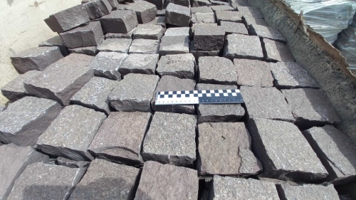 Лемезит колотая брусчатка 10 * 10 см. для парковки купить в Верхотурье